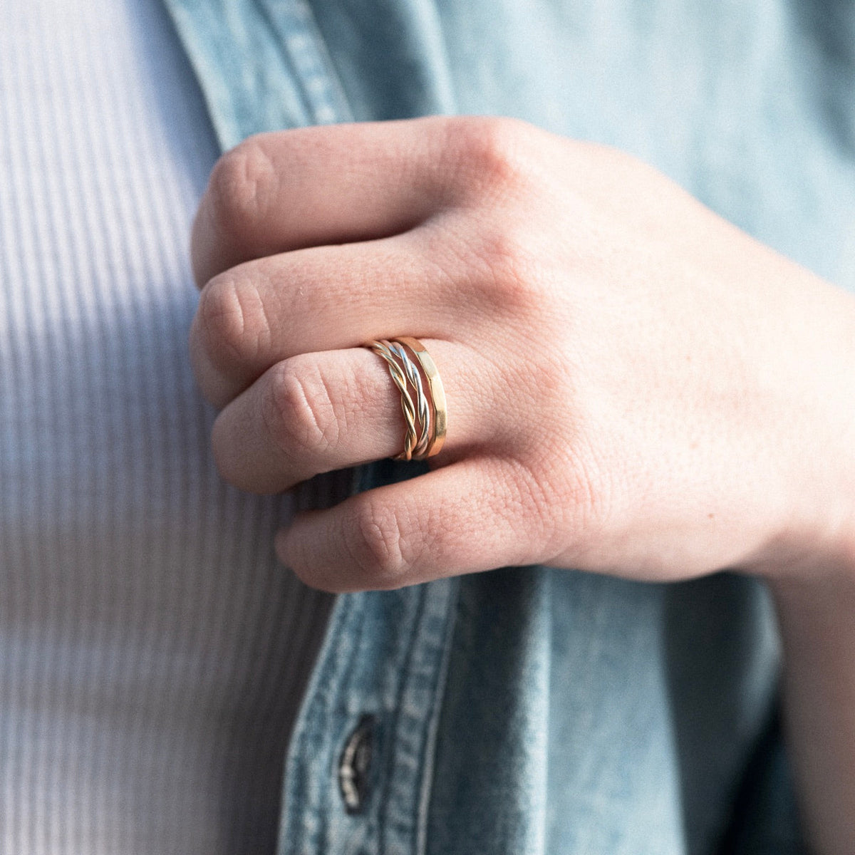 ELECTRIC RING