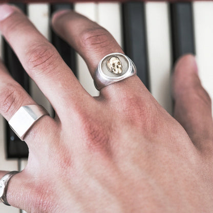 BAGUE CHEVALIÈRE VANITÉ