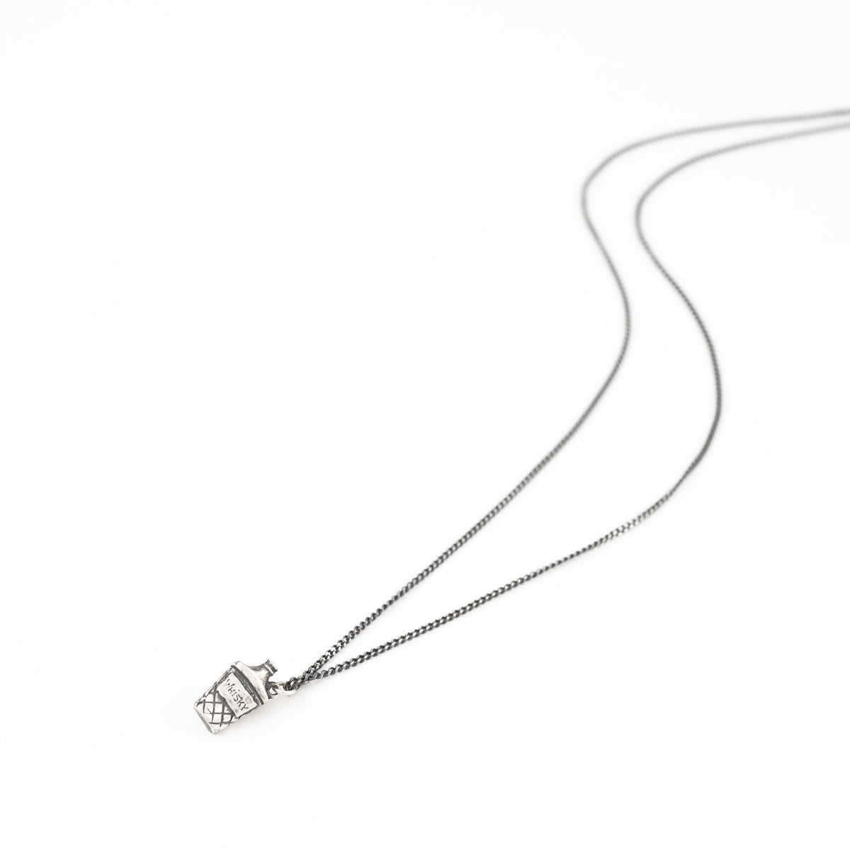 CHAIN ​​FLASK NECKLACE
